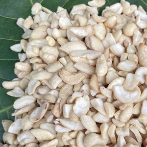 Fournisseur de confiance du Vietnam Noix de cajou brutes Noix de cajou Vietnam Santigo Noix de cajou exportées vers l'Asie, l'UE, le Moyen-Orient - Product Image 1