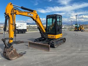 Miniexcavadora JCB 55Z-1 de 5.5 Toneladas con Giro de Cola Cero para Trabajos Urbanos y de Servicios Públicos, Maquinaria Industrial - Product Image 5