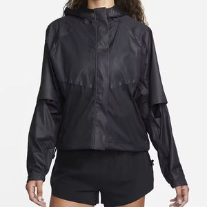 Nouvel ensemble de survêtement pour femmes personnalisé en deux pièces avec capuche, en nylon et polyester, pour l'été, jogging, veste coupe-vent, short - Product Image 1