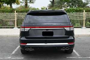 Lincoln Navigator Presidential 2018 Nuevo/Usado, Especificaciones GCC, Asientos de Cuero Automáticos, Techo Panorámico, Faros LED en Venta - Product Image 2