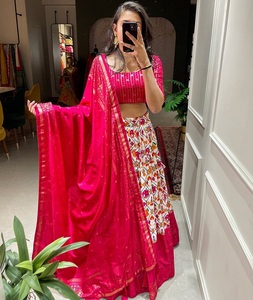 Patola de seda étnica india Dola estampado Lehenga Choli con lámina de trabajo lienzo adjunto lata en Lehnega Dupatta ropa paquistaní - Product Image 1