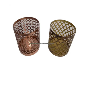 Portavelas de hierro redondo dorado con decoración de acento de nuevo diseño para decoración de celebración de cumpleaños, boda a precio de mercado mayorista - Product Image 1