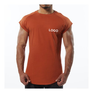 Camiseta de compresión Athletic Gym Fit para hombres con logotipo personalizado y diseño de ajuste muscular de secado rápido - Product Image 5