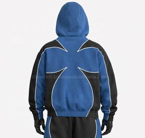 Conjunto Deportivo de Invierno Transpirable Personalizado para Hombre, en Poliéster/Algodón, con Chaqueta Cortavientos con Capucha y Pantalones Deportivos - Product Image 3