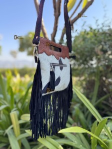 Latest Designer Carving Tooled Leather Fringe Sling Bag Stylish <b>Purse</b> Cowhide Fur Leather Bags for Women's Multi Use - Product Image 2