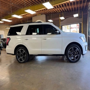 Ford Expedition Limited 2020 d'occasion en excellent état - Product Image 3