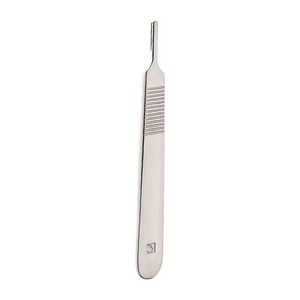 Manche de scalpel en acier inoxydable, conception inclinée, taille 250 mm, compatible avec les lames numéro trois pour un contrôle précis de la coupe chirurgicale - Product Image 1
