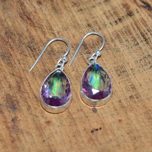 Boucles d'oreilles clous en topaze mystique, argent sterling 925, pierre précieuse topaze bleue, faites à la main, bijoux mignons, cadeau de mode pour femme, idéal pour les fêtes - Product Image 2