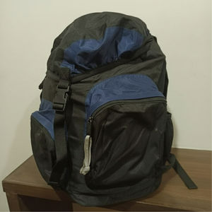 กระเป๋าฟุตบอลทีมใหม่ปี 2025 แบบสั่งทำพิเศษ ทนทาน กันน้ำ ไนลอน ความจุ 30-40 ลิตร สำหรับกิจกรรมกลางแจ้ง คลับ ฝึกซ้อม ยี่ห้อ KANDARI - Product Image 1