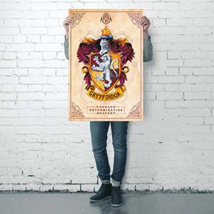 Póster Colgante de Harry Potter con el Escudo de Gryffindor, Impresión Digital, Material Duradero de Poliéster y Plástico - Product Image 1