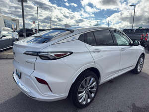 Buick Envista Avenir 2024 Usado en Excelentes Condiciones, Tracción Delantera, Sin Accidentes, Volante a la Izquierda/Derecha - Product Image 2