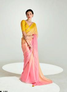 Saree en tissu tendance doux et léger de qualité supérieure avec dentelle et chemisier de travail à broderie lourde parfait pour toutes les occasions - Product Image 3