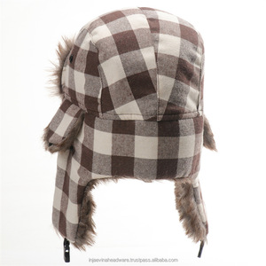 Casquette de trappeur avec cache-oreilles pour activités hivernales en extérieur par temps froid - Product Image 2
