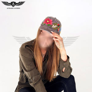 Gorro de Béisbol Bordado de Moda Urbana 2026, Diseño Floral Lateral, Correa Ajustable, Unisex, Casual, para Exteriores - Product Image 4