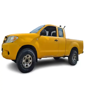 Sièges en cuir pour Hilux 2024 avec volant à gauche, caméra de recul, écran tactile et phares au xénon - Product Image 6