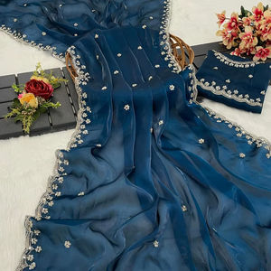 Saree en soie douce de qualité supérieure avec une belle séquence de broderie Travail de fête de mariage de qualité supérieure pour la culture pakistanaise indienne - Product Image 1