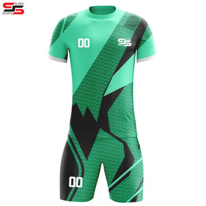Uniformes de Fútbol Transpirables de Verano al Por Mayor con Colores y Logotipos Personalizables, Precio Bajo de Fábrica para Ropa de Entrenamiento - Product Image 3