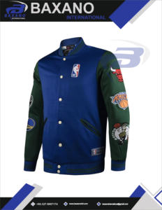 Chaqueta Varsity de Anime para Hombre con Cuello Camisero, Chaqueta Varsity de Anime Vintage de Invierno de Alta Calidad con Capucha y Cuello Alto - Product Image 4