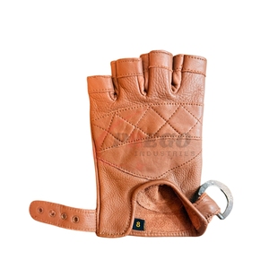 ถุงมือออกกำลังกายหนังพรีเมียมแบบครึ่งนิ้ว สายรัดปรับได้ ถุงมือยกน้ำหนัก ระบายอากาศได้ดี กันลื่น - Product Image 4