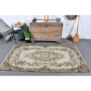 Tapis en laine marron beige antique de 3.6x6.7 pieds Design patchwork turc vintage tissage plat en latex pour la décoration de salon pour les adolescents - Product Image 1