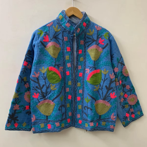 Veste en broderie Suzani faite à la main, vêtement d'hiver TNT, veste florale brodée Suzani, veste TNT, veste Suzani, vêtements d'extérieur - Product Image 1