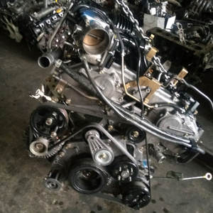 Motor Nis.sans Na.va.ra V6 4.0L VQ40 USADO, Austria, 11-20 Asientos - Product Image 2