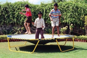 2025 Trampoline de toboggans de saut en hauteur Expérience de rebond passionnante! Fournitures de jardin Produit - Product Image 5