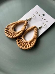 Boucles d'oreilles en rotin faites à la main en osier Boho boucles d'oreilles pendantes bijoux légers naturels tissés à la main en rotin balancent - Product Image 2