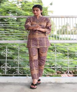 Fusion de la mode Salwar Kameez de style pakistanais - Fusion traditionnelle et moderne indienne Vêtements de fête en soie Georgette - Product Image 3