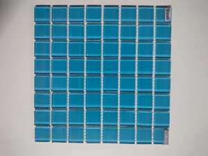 Carreaux de piscine résistants à l'eau de haute qualité pour la conception intérieure et extérieure des piscines intérieures et extérieures et des installations scolaires - Product Image 2