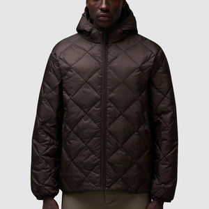 Vestes matelassées unisexes Douces et isolées Manteau d'hiver chaud Léger Casual Streetwear Ski Vêtements de neige - Product Image 1