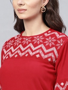 เสื้อปักลายดอกไม้สำหรับเด็กผู้หญิง, กระดุมทรงเอปักลายดอกไม้แขนกระดิ่งสามส่วนทำจากผ้าทอสีพื้น - Product Image 4