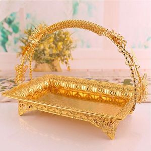 Bandeja de Metal Ornamentada para Ramadán, Ideal para Regalar Dátiles y Frutos Secos a Amigos Durante las Celebraciones del Ramadán - Product Image 1