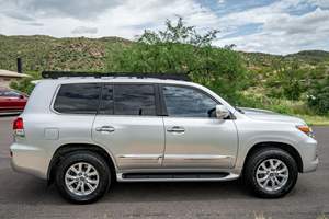 Lexus LX 570 2013 Usado en Buen Estado, Volante a la Izquierda, Emisión Euro IV - Product Image 5