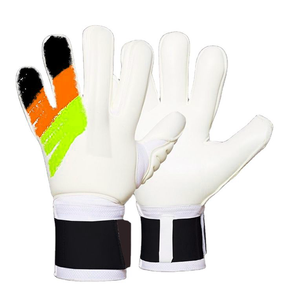 Guantes de Portero de Fútbol de Cuero Blanco con Gráficos Vibrantes de Pinceladas en Diseño Rosa, Naranja y Negro - Product Image 3