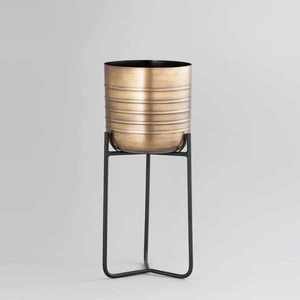 Pot de fleur décoratif fait à la main en rotin élégant avec support en métal doré parfait pour la décoration de plantes de sol de maison et de jardin - Product Image 4