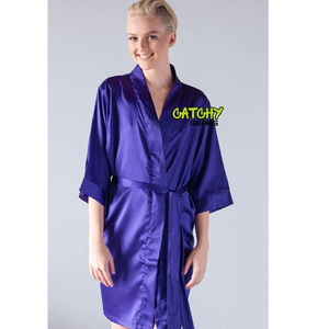Robe de chambre élégante et tendance pour femmes Peignoir en satin doux de couleur unie pour dames Peignoir en satin de luxe - Product Image 5