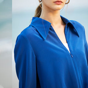 Chemise de bureau à manches longues respirante personnalisée NAVY 2025 pour femmes, coupe régulière, satin uni, bouton, fermeture éclair - Product Image 6