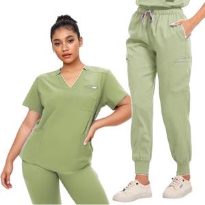 Tenues d'hôpital unisexes en tissu tissé de coton respirant avec option de logo personnalisé à détection d'aiguille, uniforme d'infirmière à manches courtes - Product Image 6
