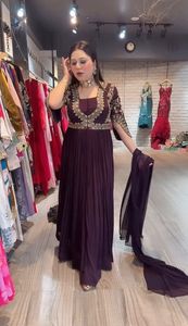Vente chaude de vêtements de fête brodés Georgette tissu Anarkali robe ensemble pour les occasions de fête et de mariage au meilleur prix - Product Image 6