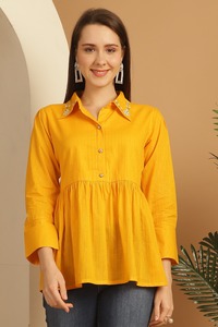 Top Kurti corto de manga corta/completa de algodón puro de diseño moderno para niñas estilo occidental listo para usar para ocasiones especiales disponibles - Product Image 6