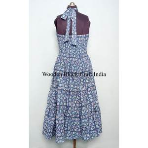 Hermoso vestido maxi estampado a mano para la playa, de algodón floral, hecho a mano y sostenible para otoño y verano. - Product Image 6