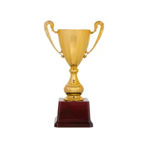 最优惠价格塑料奖杯世界杯，由出口商出售时尚设计的黄金成品奖杯