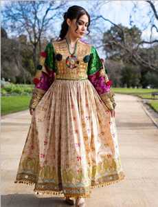 Robe Afghani de luxe pour femmes avec travail manuel complexe parfaite pour les mariages et les occasions festives disponibles dans toutes les tailles - Product Image 5