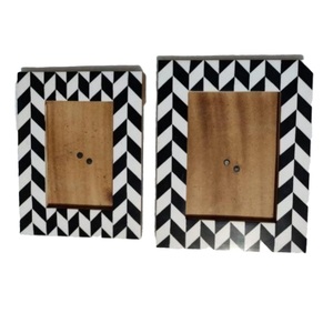 Best Selling <b>Black</b> & <b>White</b> Resin Photo <b>Frame</b> New Design Hotel & Office Decorative Home Decor Handmade <b>Picture</b> <b>Frame</b> best price - Product Image 1