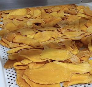 Mangue douce séchée du Vietnam de qualité supérieure Snack aux fruits tropicaux naturellement sucrés pour crème glacée et garniture au yaourt - Product Image 3