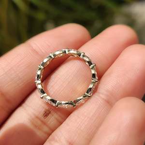 Bague de mariage en or jaune avec diamant taille marquise pureté VS, motif géométrique, bijoux raffinés pour promesses, sertie style éternité - Product Image 5