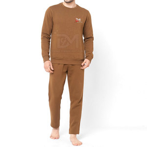Service OEM Meilleures ventes de survêtements pour hommes à séchage rapide Conception sur mesure Meilleur prix Costumes de survêtement pour hommes - Product Image 1