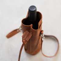 Elegante Porta Vino de Cuero Genuino Vintage, Impermeable, Personalizable con Logotipo y Color, para una Sola Botella, Seguro para Viajes