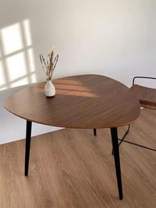 Mesa de té de madera para sala de estar, mesa de centro de diseño a la venta - Product Image 3